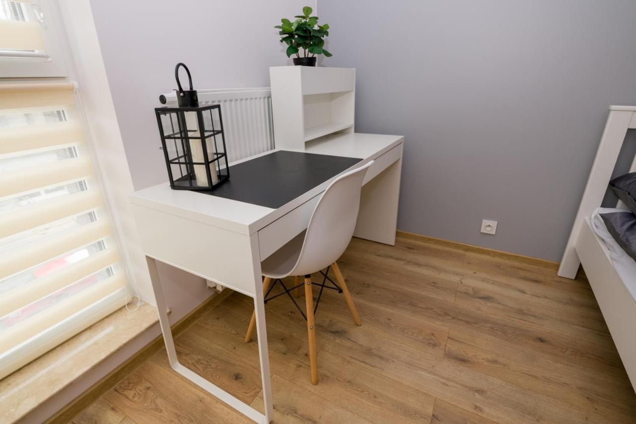 Apartament Przy Fabrycznym Лодз Екстериор снимка