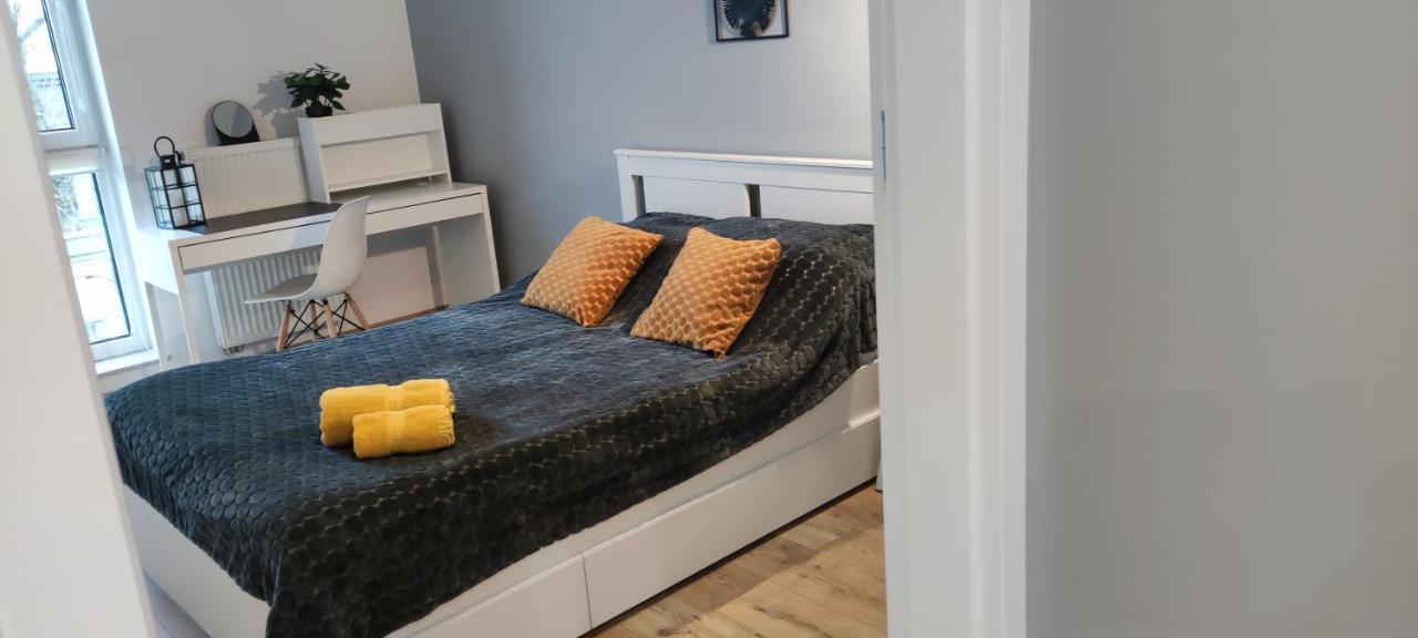 Apartament Przy Fabrycznym Лодз Екстериор снимка