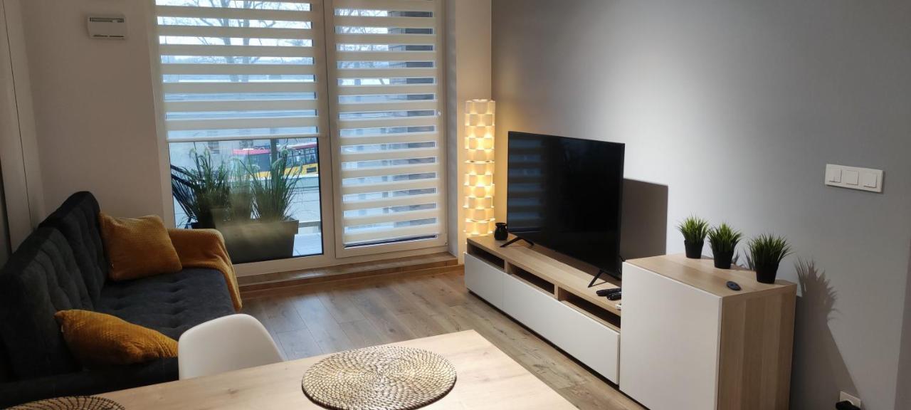 Apartament Przy Fabrycznym Лодз Екстериор снимка